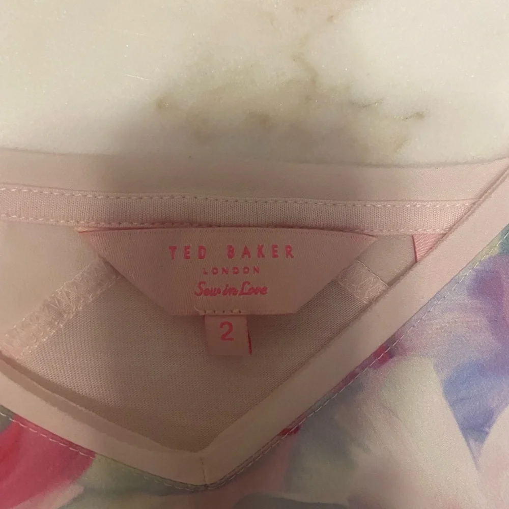 Ted Baker Multicolor Floral V-Neck Top - Picture 3 of 4